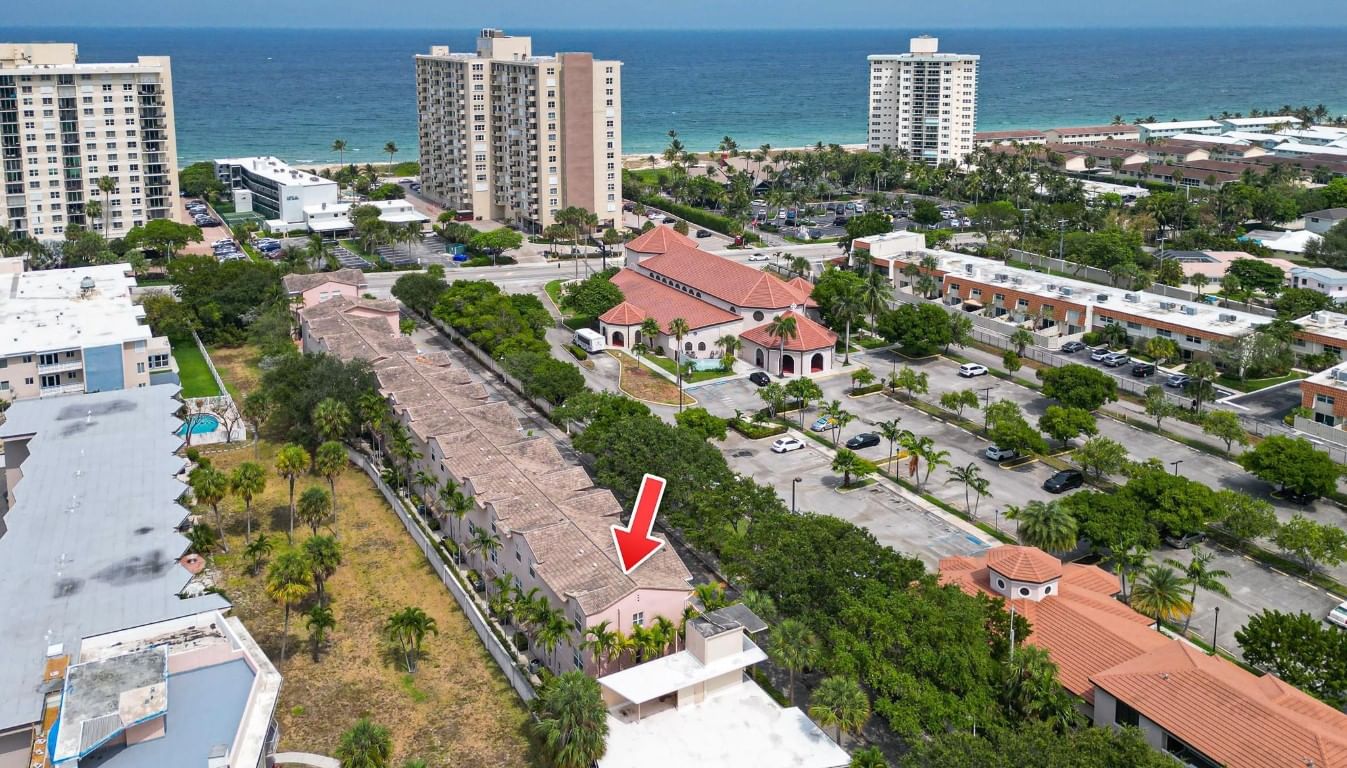 2005 Oceanwalk Terrace #300, Pompano Beach, FL 33062 photo 2