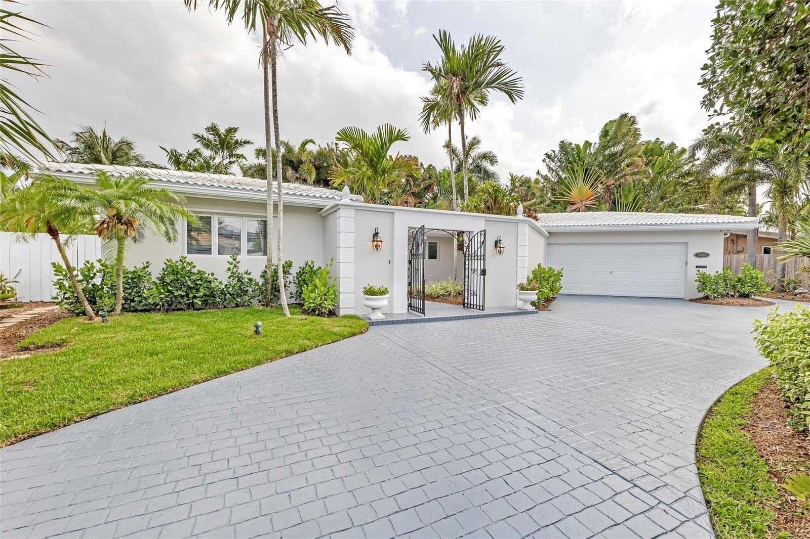 2840 NE 26th Court, Fort Lauderdale, FL 33306 photo 3