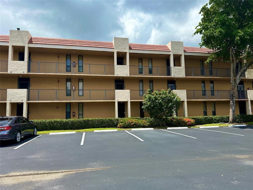 5609 Coral Lake #109, Margate, FL 33063 photo 3