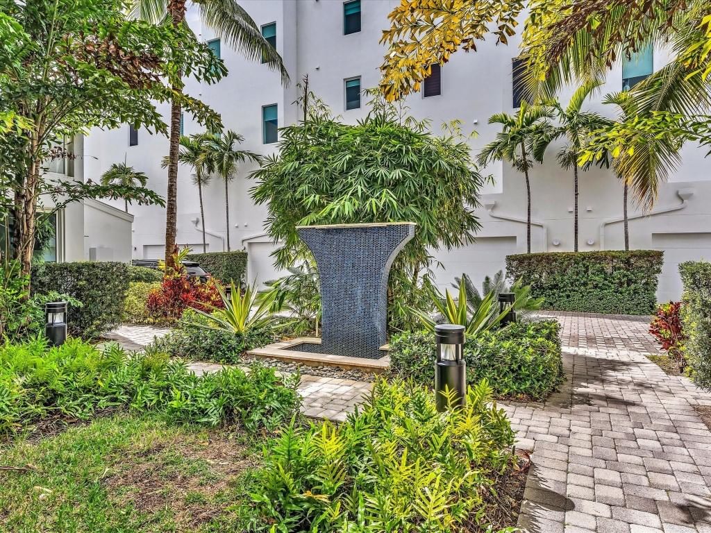 733 NE 4th Avenue #733, Fort Lauderdale, FL 33304 photo 2