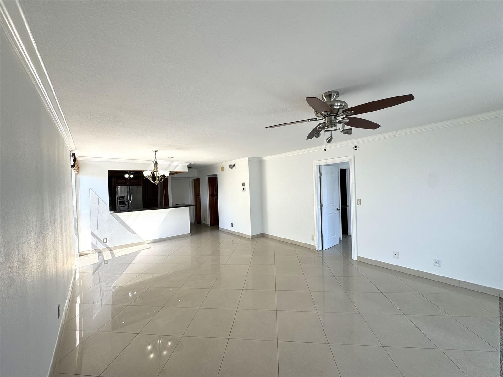 4800 Bayview Drive #406, Fort Lauderdale, FL 33308 photo 3