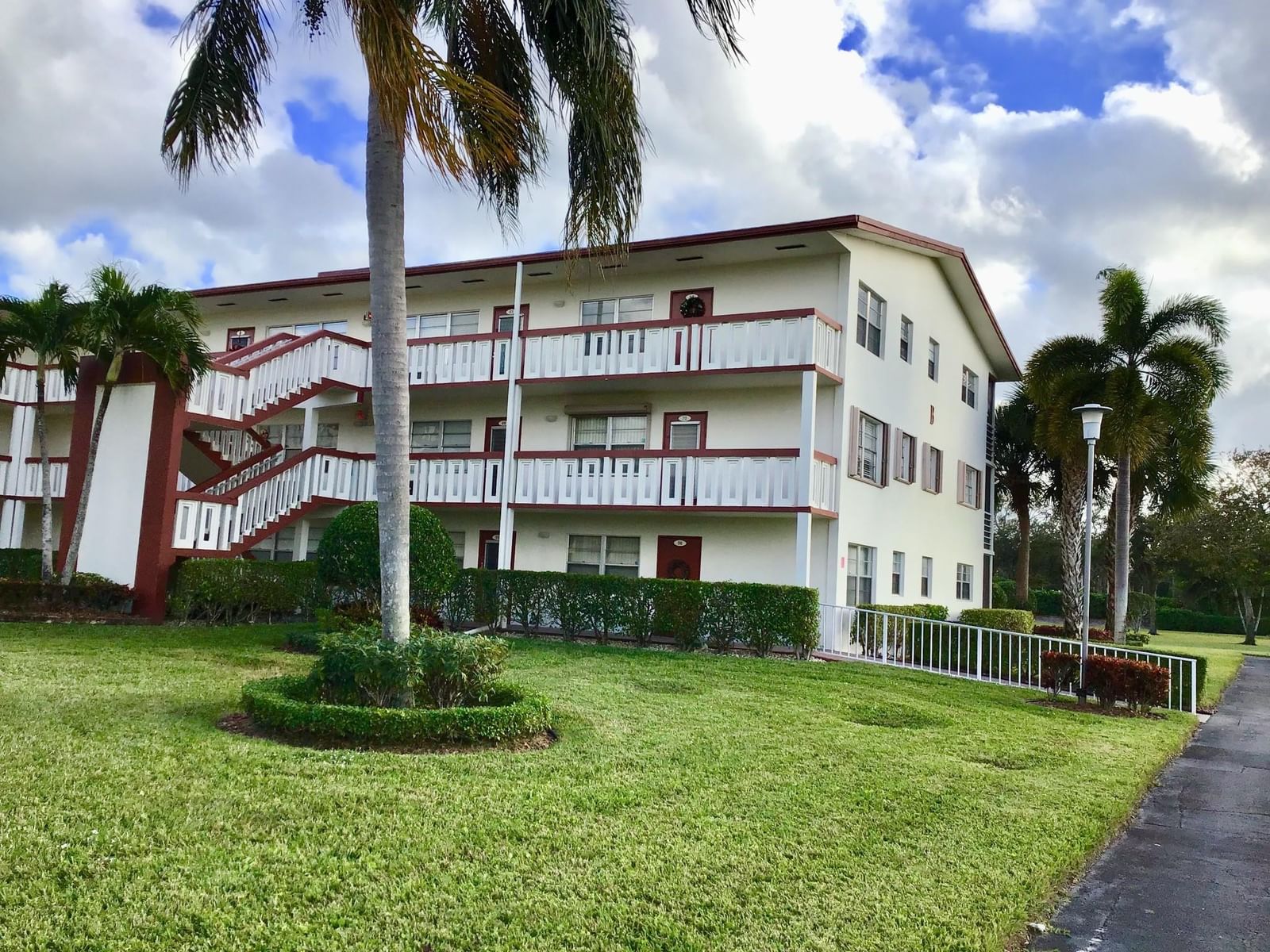 84 Brighton B #84, Boca Raton, FL 33434 photo 2