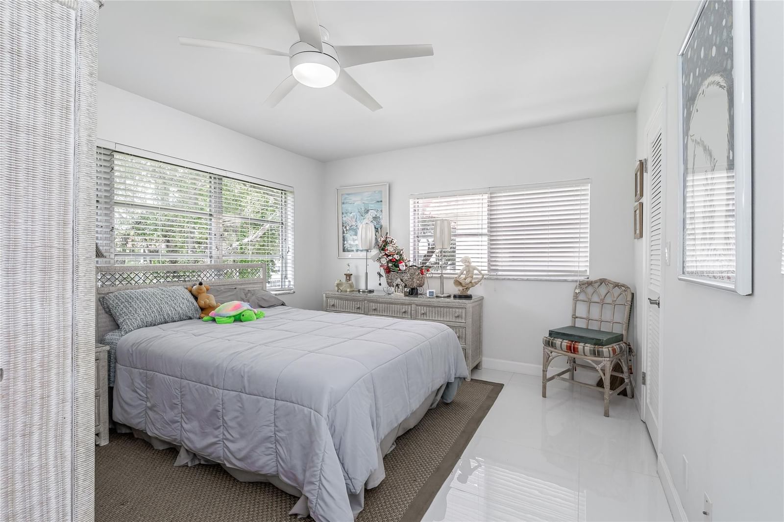 811 S Hollybrook Drive #301, Pembroke Pines, FL 33025 photo 4