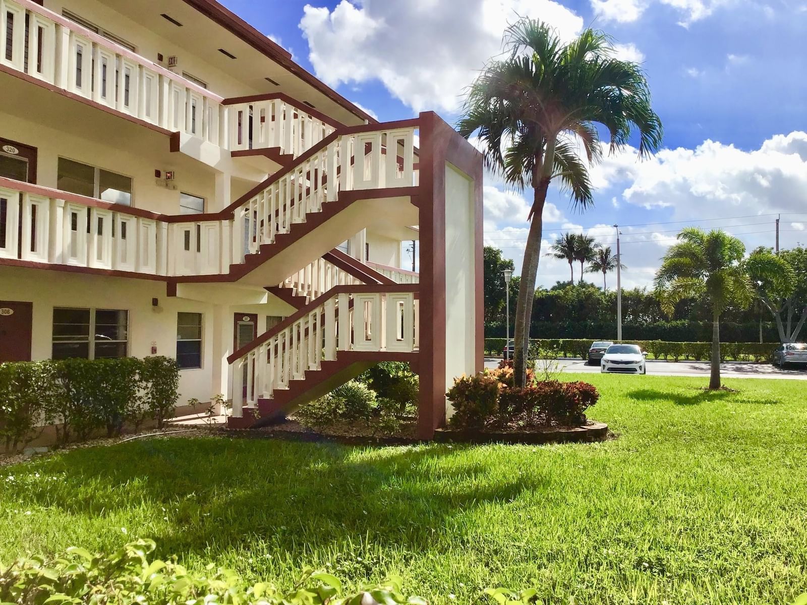 308 Brighton H #308, Boca Raton, FL 33434 photo 2