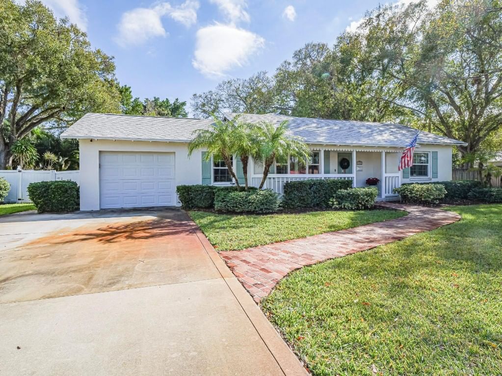 2180 Seville Avenue, Vero Beach, FL 32960 photo 4