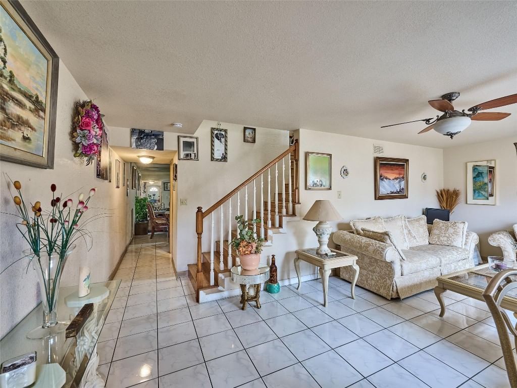 33 Spinning Wheel Lane #33, Tamarac, FL 33319 photo 4