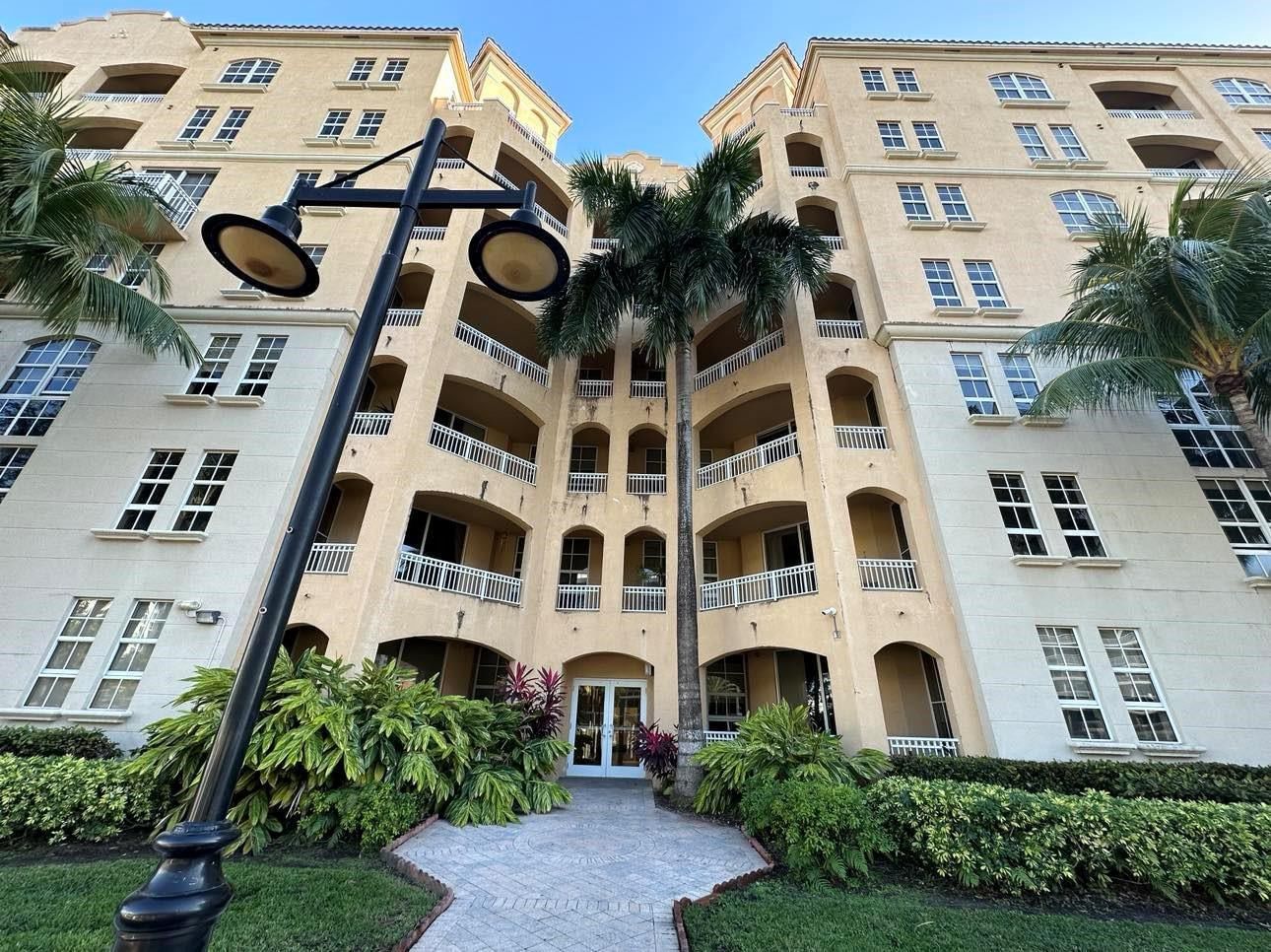 3001 NE 185th Street #111, Aventura, FL 33180 photo 4