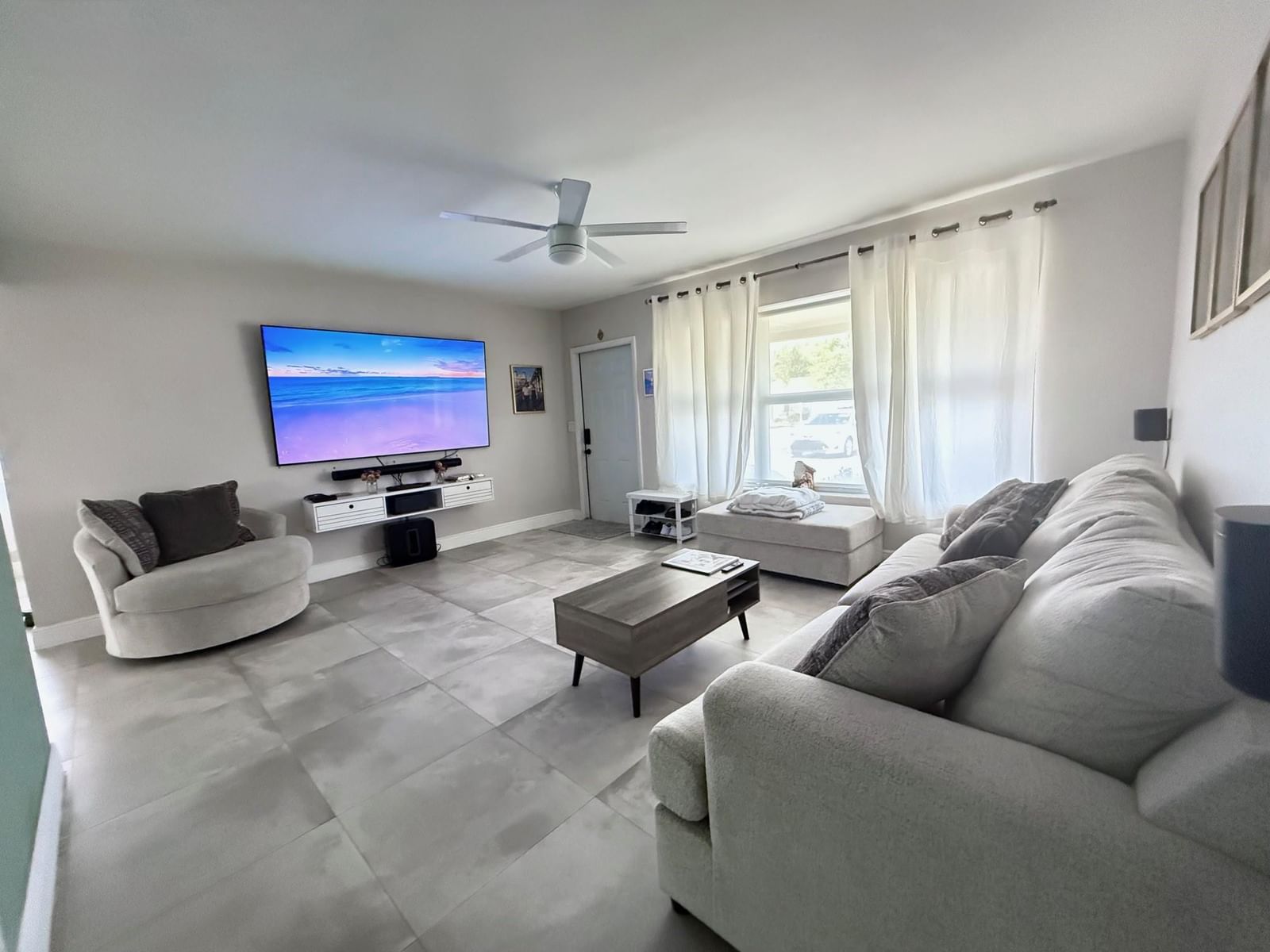 2340 N 58th Terrace, Hollywood, FL 33021 photo 4