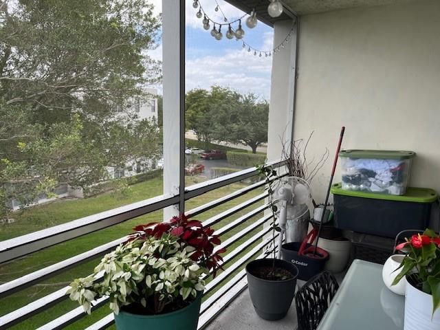 9330 Lagoon Place #406, Davie, FL 33324 photo 2