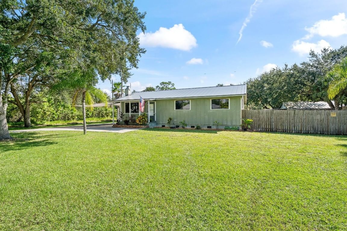 9633 Honeysuckle Dr, Sebastian, FL 32976 photo 4