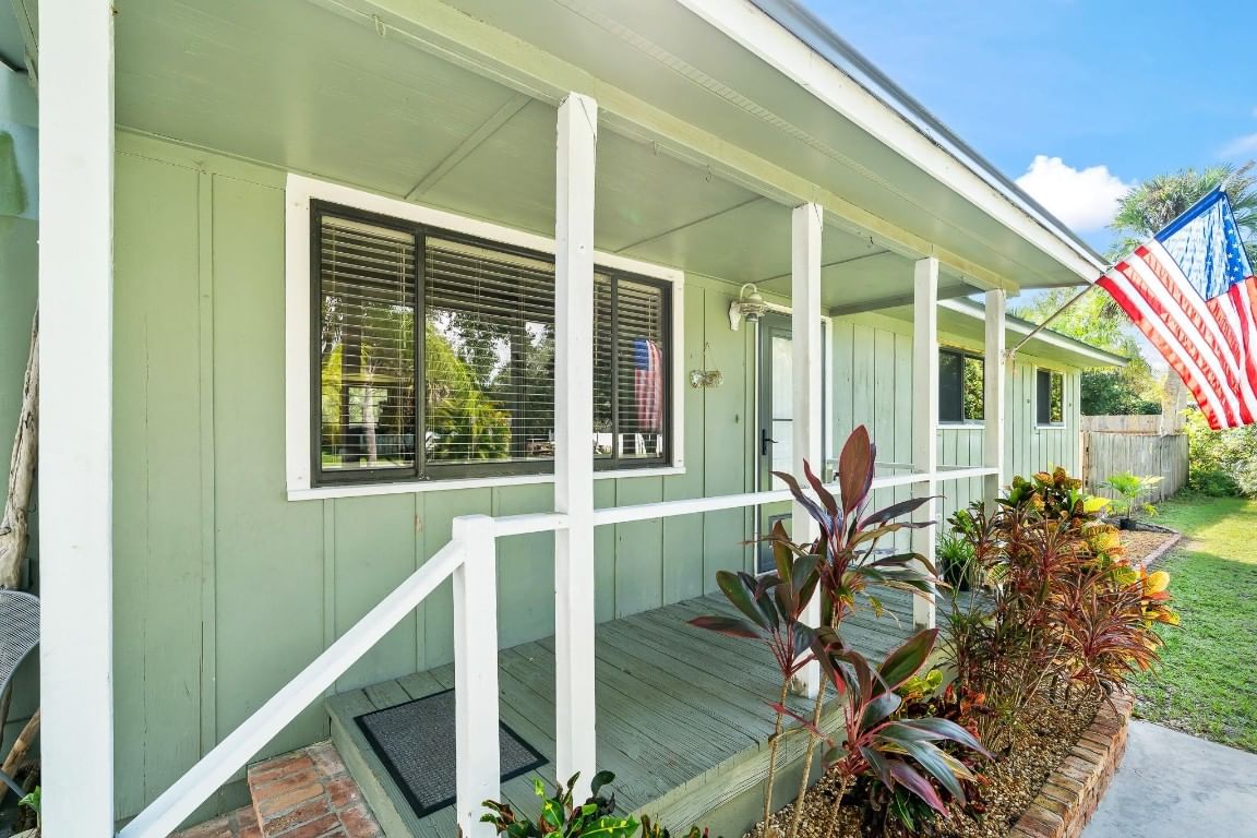 9633 Honeysuckle Dr, Sebastian, FL 32976 photo 5