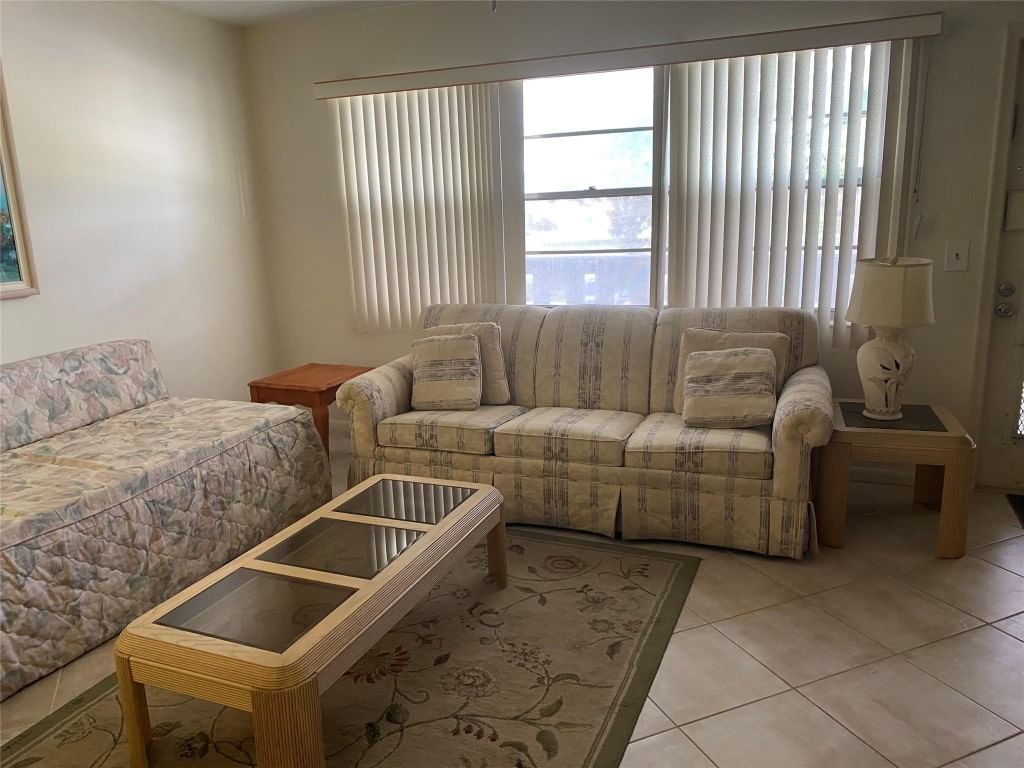 2025 Berkshire B #2025, Deerfield Beach, FL 33442 photo 4