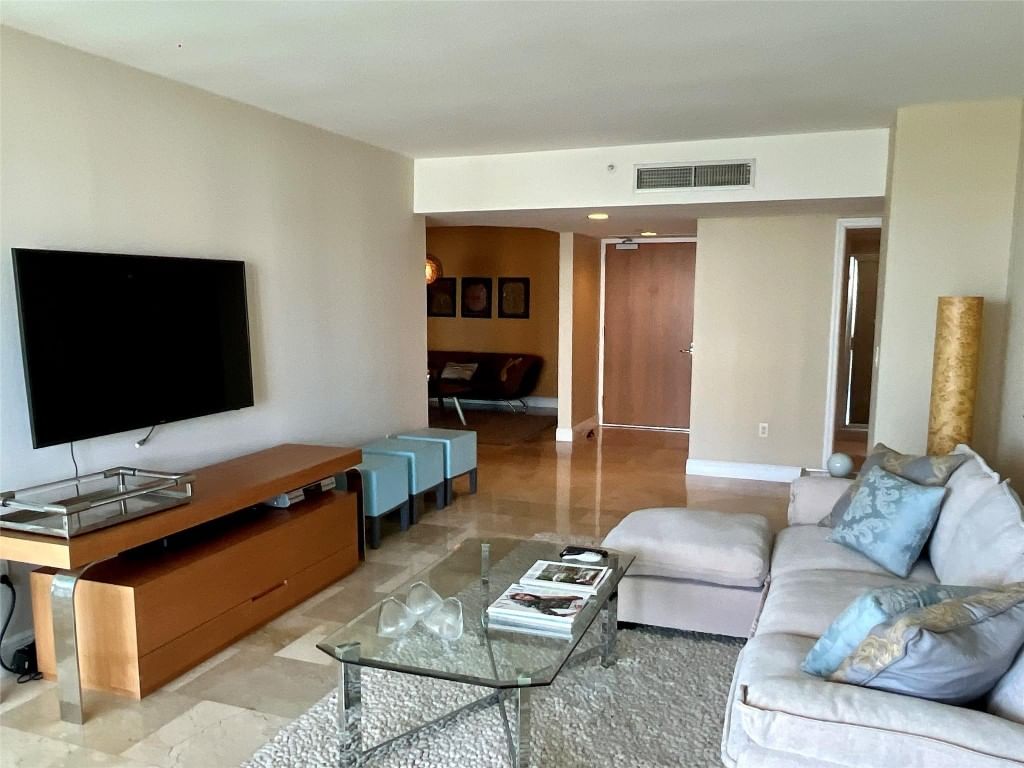 16500 Collins Avenue #2052, Sunny Isles Beach, FL 33160 photo 5