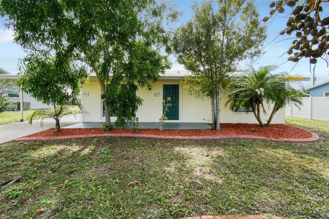 118 SW Ray Avenue, Port St Lucie, FL 34983 photo 2