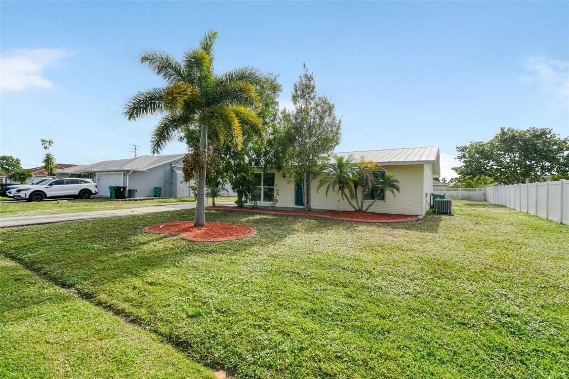 118 SW Ray Avenue, Port St Lucie, FL 34983 photo 4
