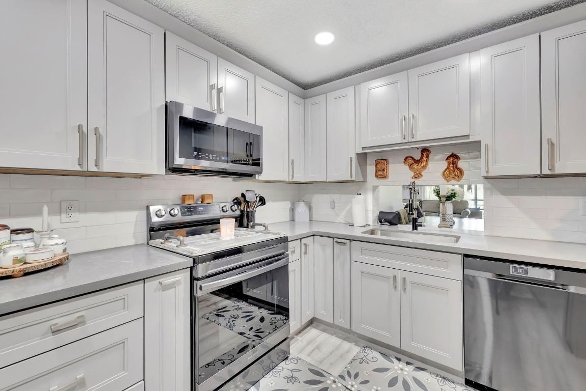 8799 Holly Court #202, Tamarac, FL 33321 photo 3