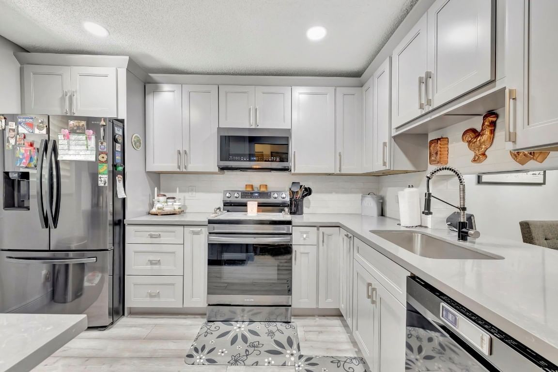 8799 Holly Court #202, Tamarac, FL 33321 photo 5