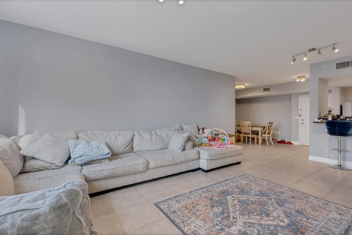 511 SE 5th Avenue #912, Fort Lauderdale, FL 33301 photo 4