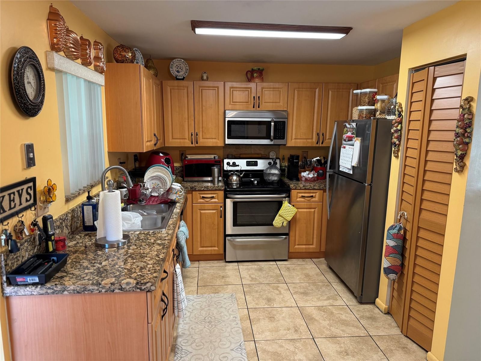 10262 SW 179th St, Perrine, FL 33157 photo 4