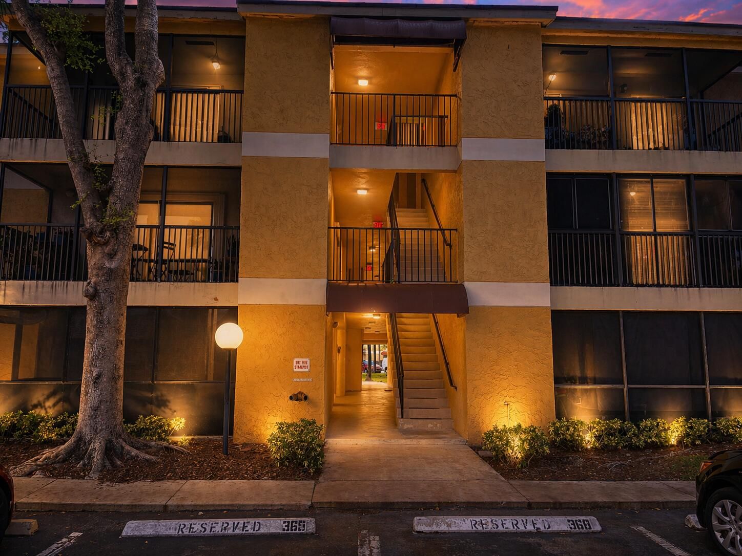 3083 N Oakland Forest Drive #308, Oakland Park, FL 33309 photo 2