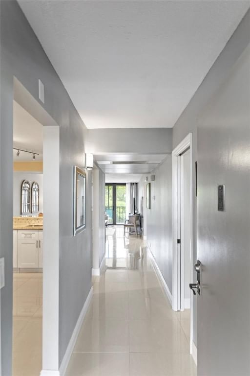 16 Royal Palm Way #302, Boca Raton, FL 33432 photo 4