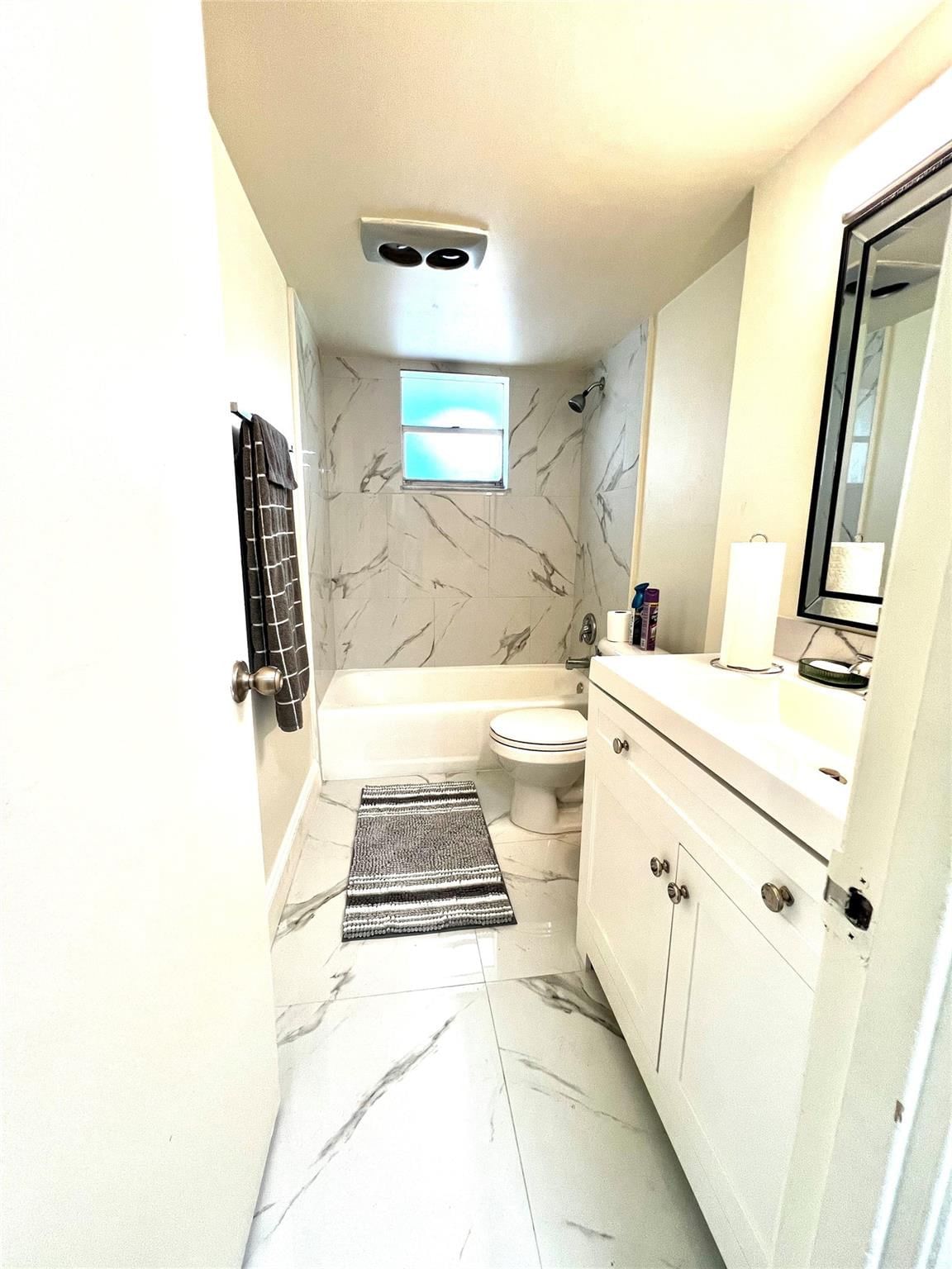 3080 Holiday Springs Boulevard #301, Margate, FL 33063 photo 2