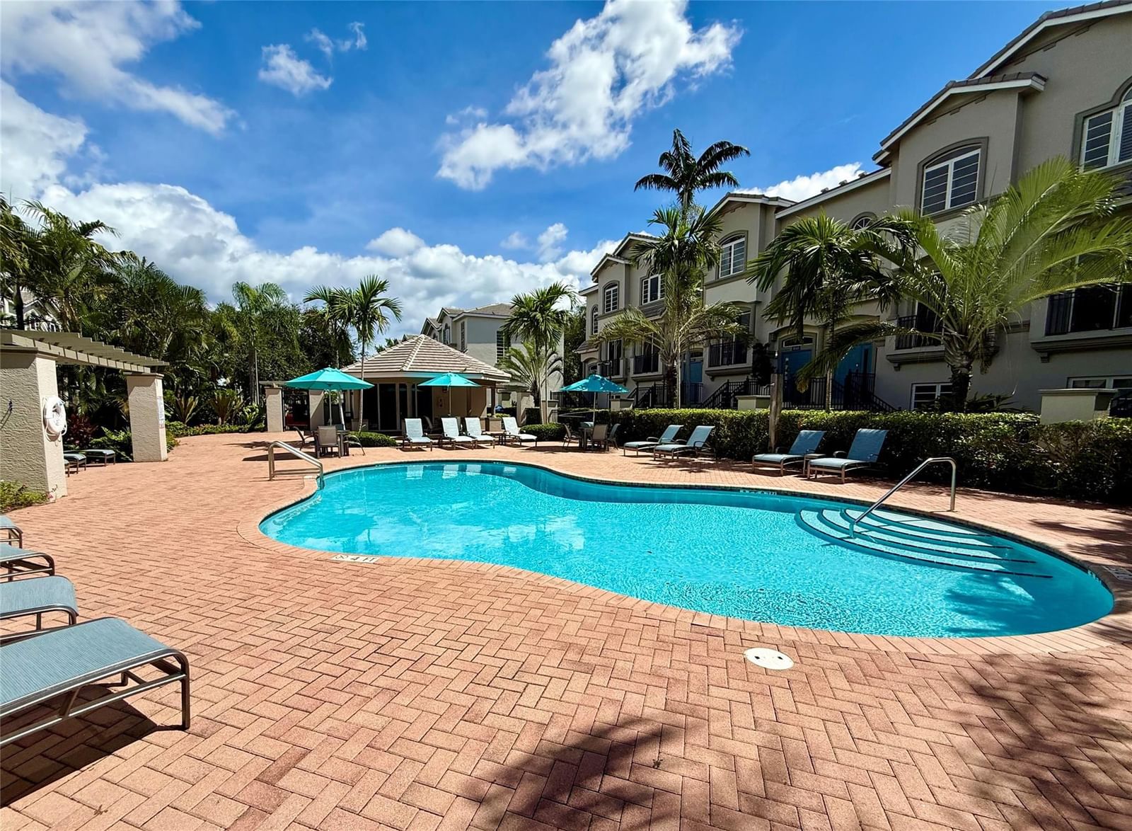 1951 Coral Heights Boulevard #402, Oakland Park, FL 33308 photo 2