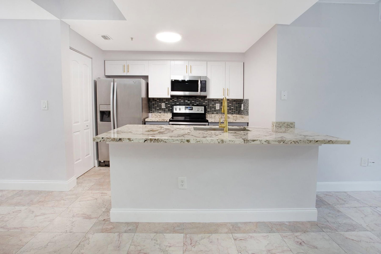 5860 W Sample Road #204, Coral Springs, FL 33067 photo 2