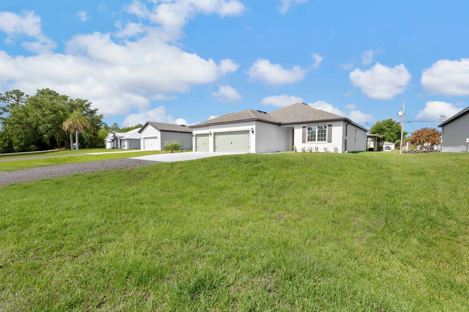 2583 SW Chestnut Lane, Port St Lucie, FL 34953 photo 3