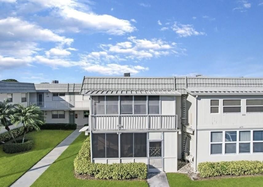 223 Flanders #E, Delray Beach, FL 33484 photo 2