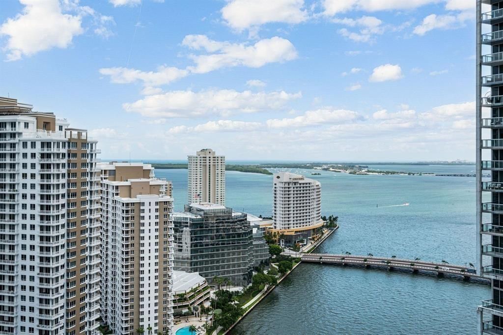 465 Brickell Avenue #2706, Miami, FL 33131 photo 4