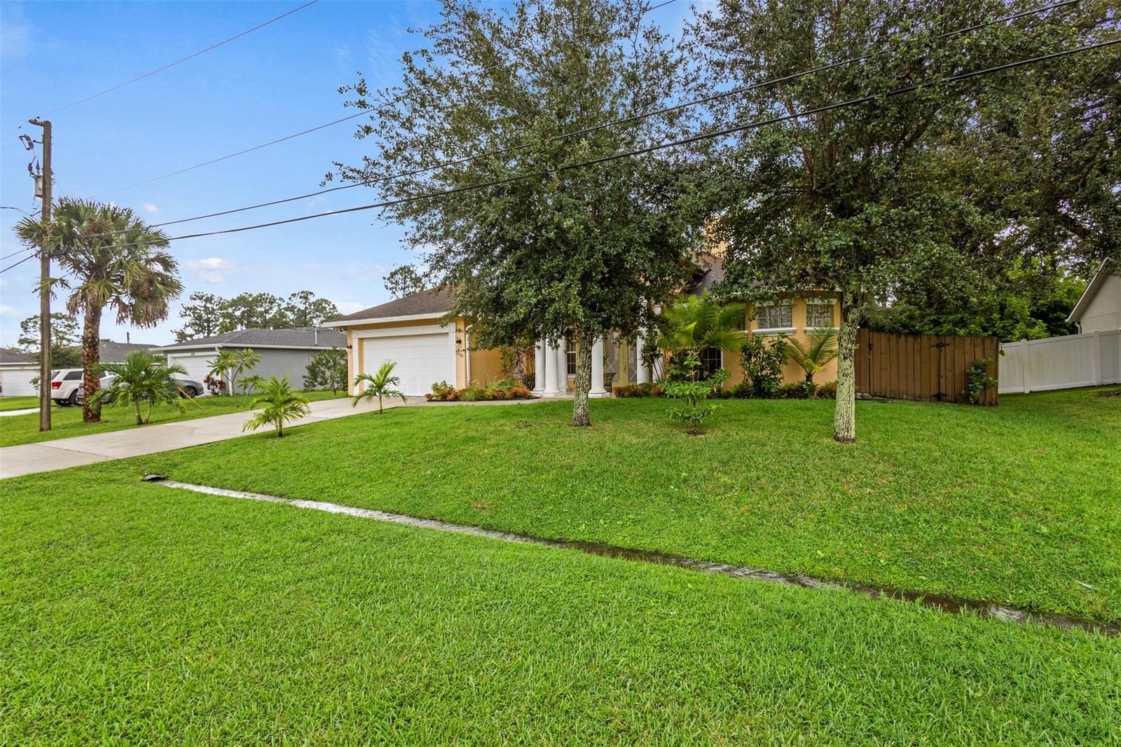 2138 SW Biella Avenue, Port St Lucie, FL 34953 photo 3