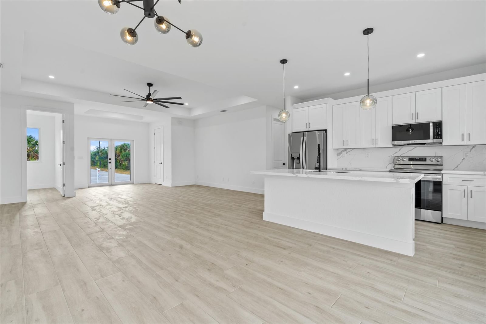 13438 Mcintosh Avenue, Port Charlotte, FL 33981 photo 2