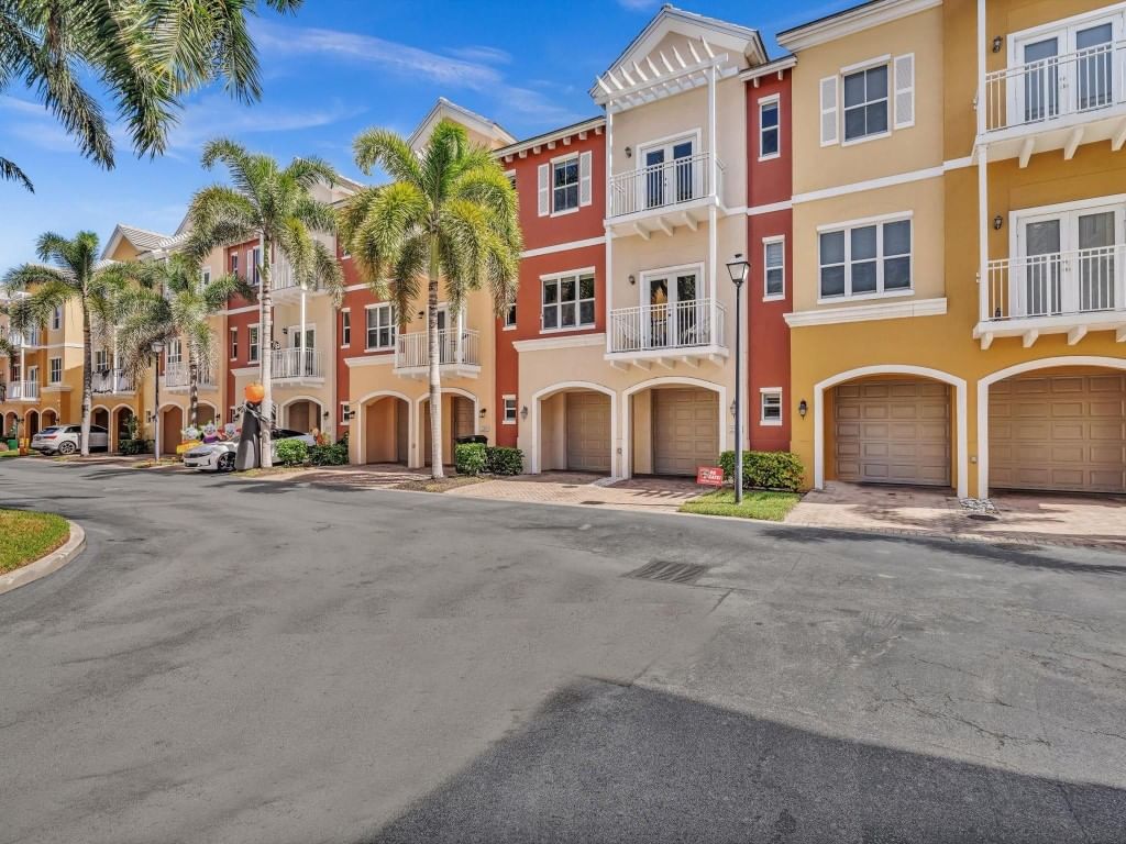 2329 Vintage Drive #2329, Lighthouse Point, FL 33064 photo 2