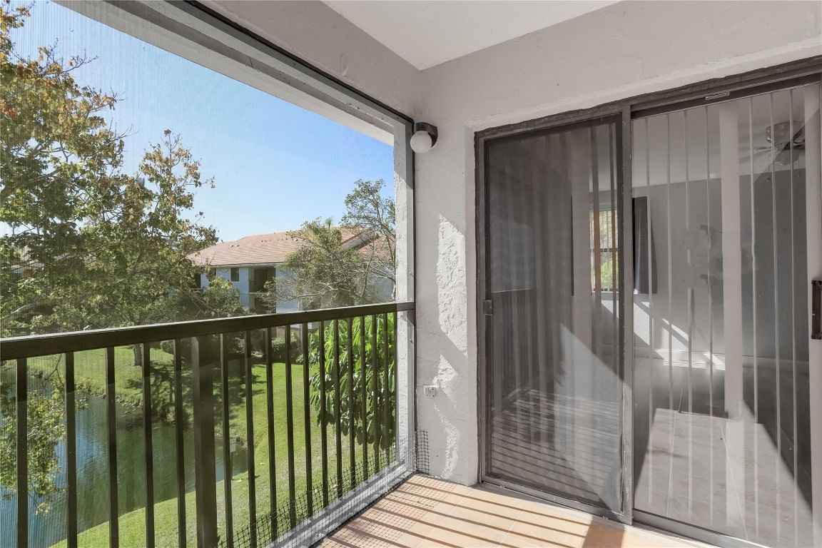 10131 W Sunrise Boulevard #306, Plantation, FL 33322 photo 3