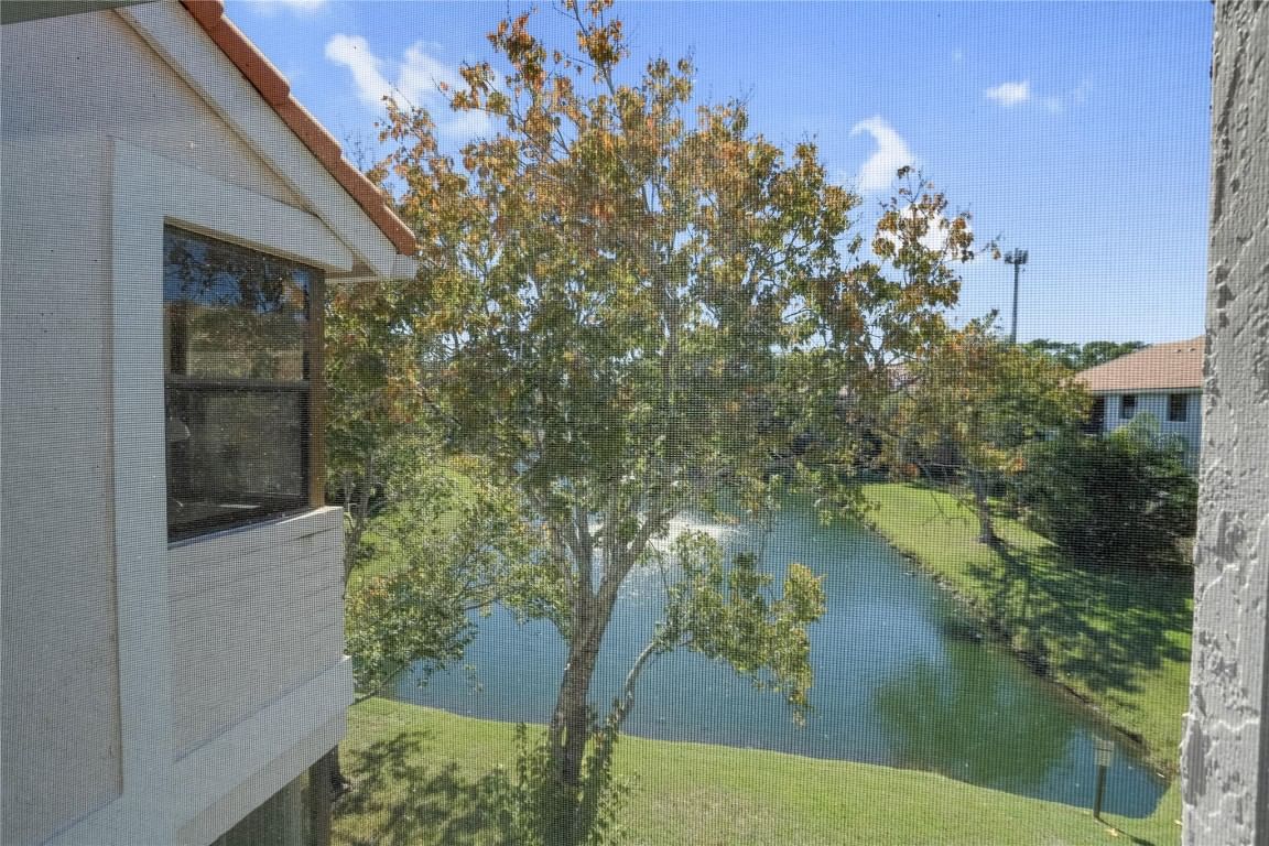 10131 W Sunrise Boulevard #306, Plantation, FL 33322 photo 4