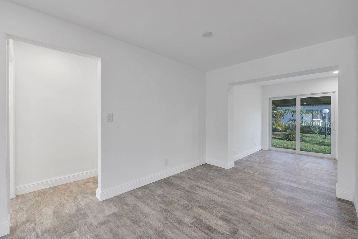 370 S Golf Boulevard, Pompano Beach, FL 33064 photo 4