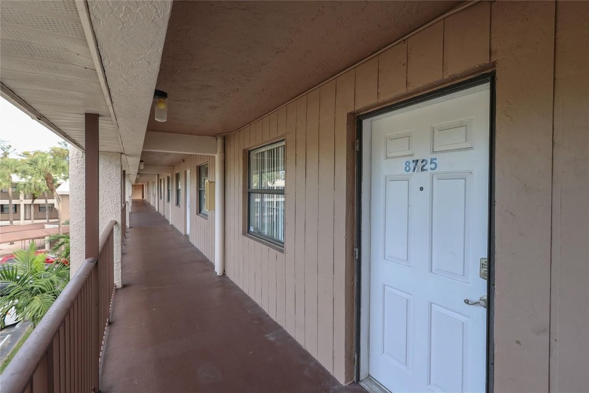 8725 Shadow Wood Boulevard #312, Coral Springs, FL 33071 photo 2