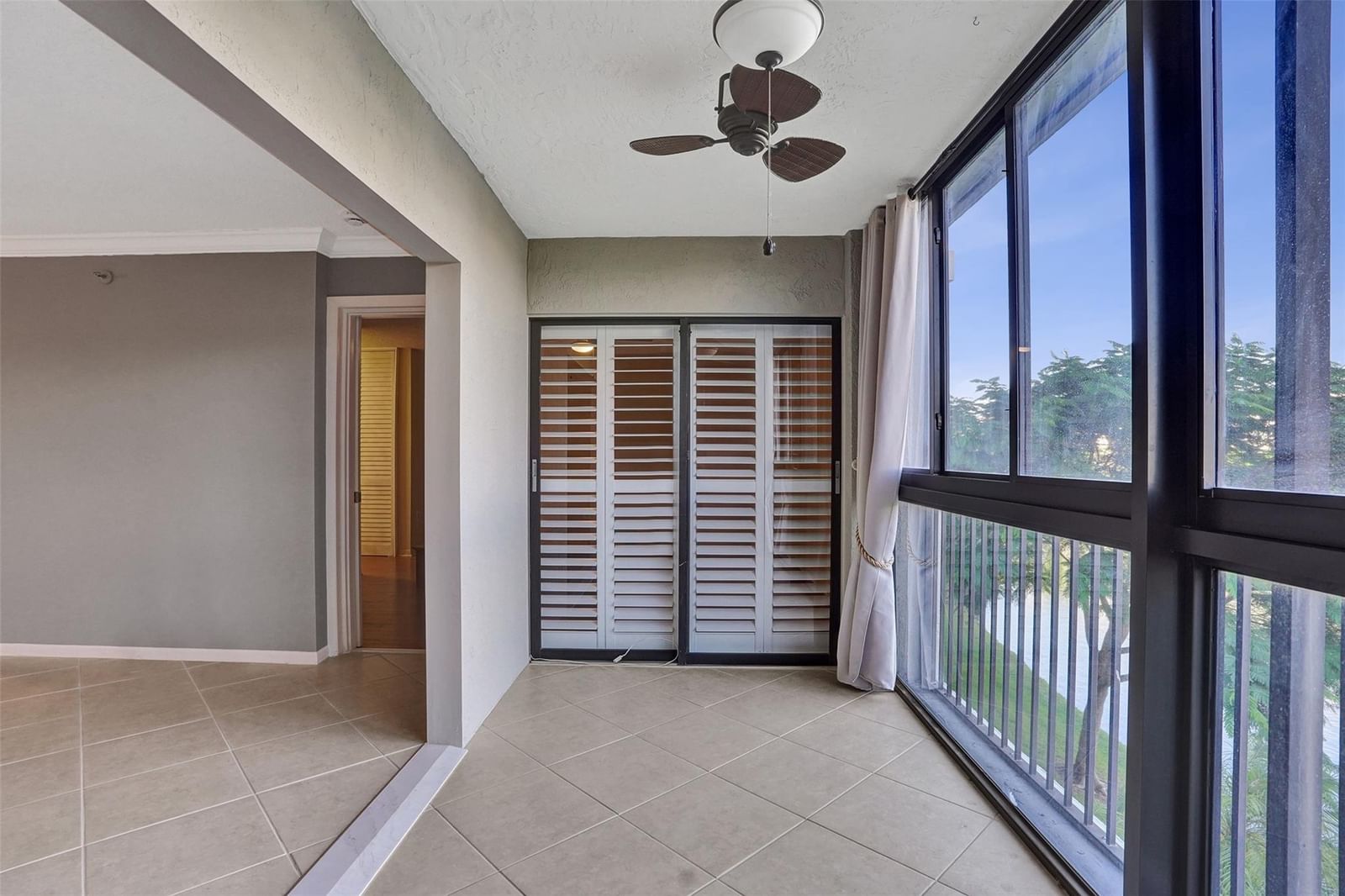 2334 S Cypress Bend Drive #304, Pompano Beach, FL 33069 photo 4
