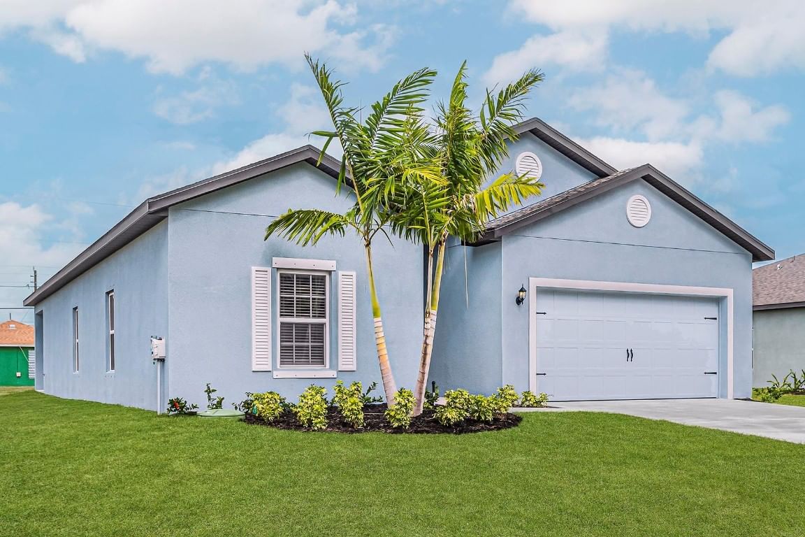 7886 99th Court, Vero Beach, FL 32967 photo 2