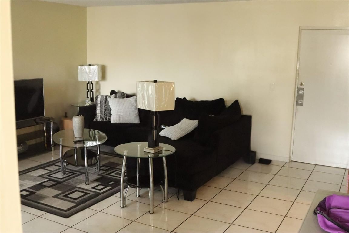 2201 NW 41st Avenue #206, Lauderhill, FL 33313 photo 2