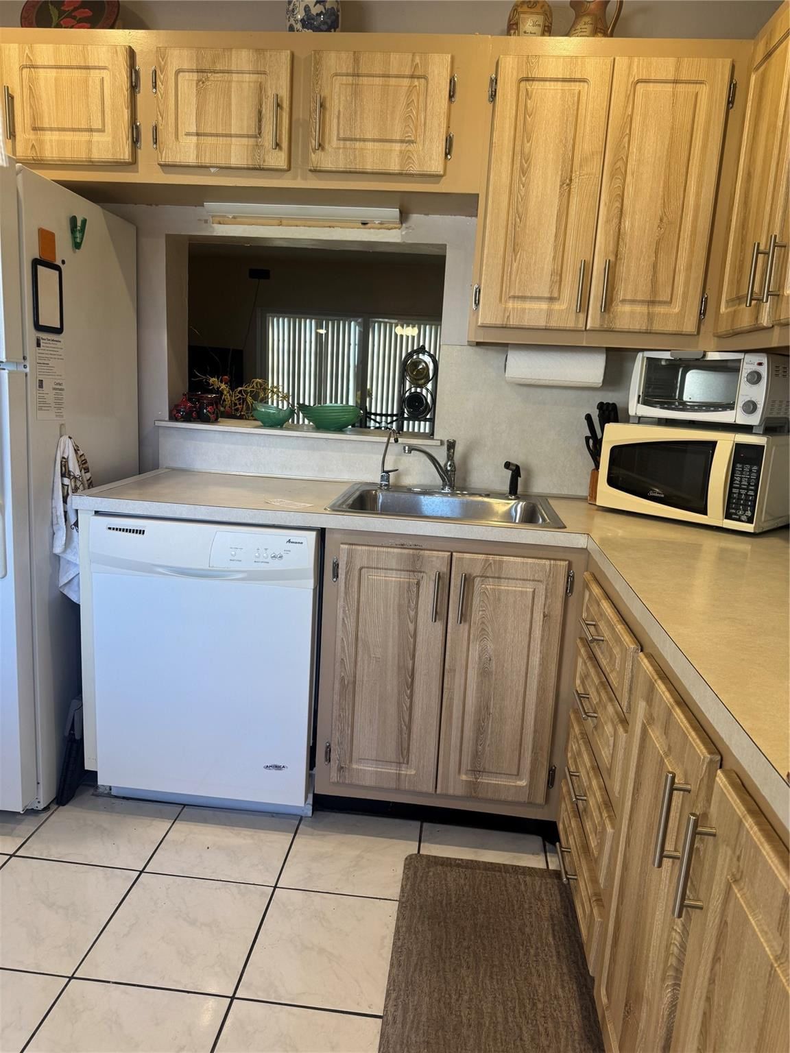 3940 NW 42 Avenue #315, Lauderdale Lakes, FL 33319 photo 3