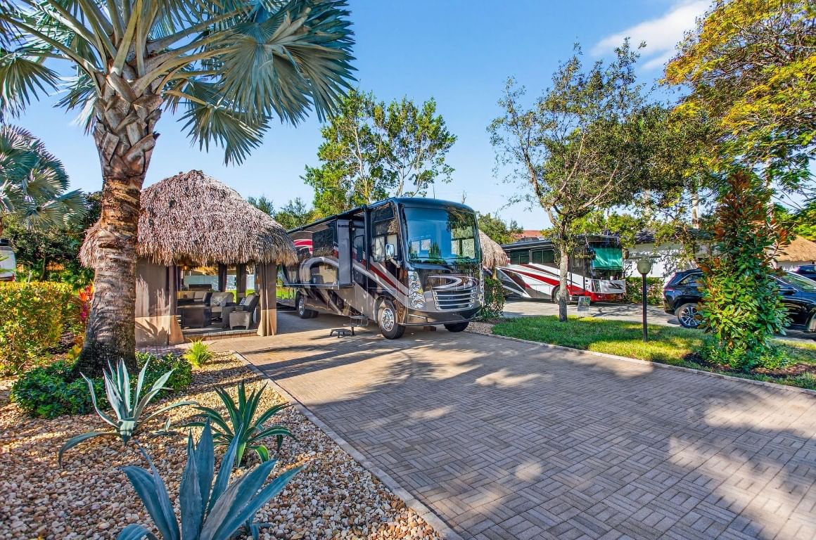 6 S Cortez Drive #6, Margate, FL 33068 photo 2
