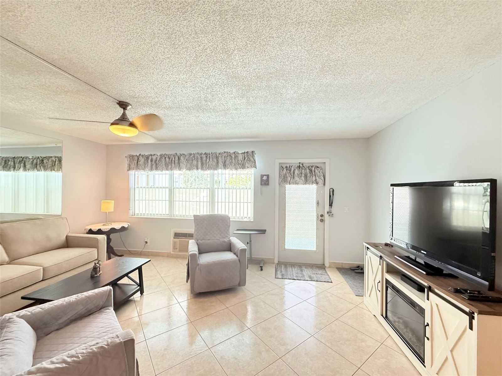 53 Markham C #53, Deerfield Beach, FL 33442 photo 2