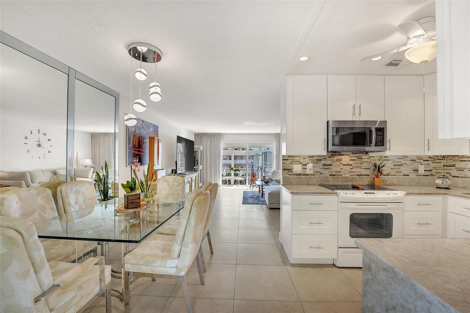 700 Layne Boulevard #301, Hallandale Beach, FL 33009 photo 4