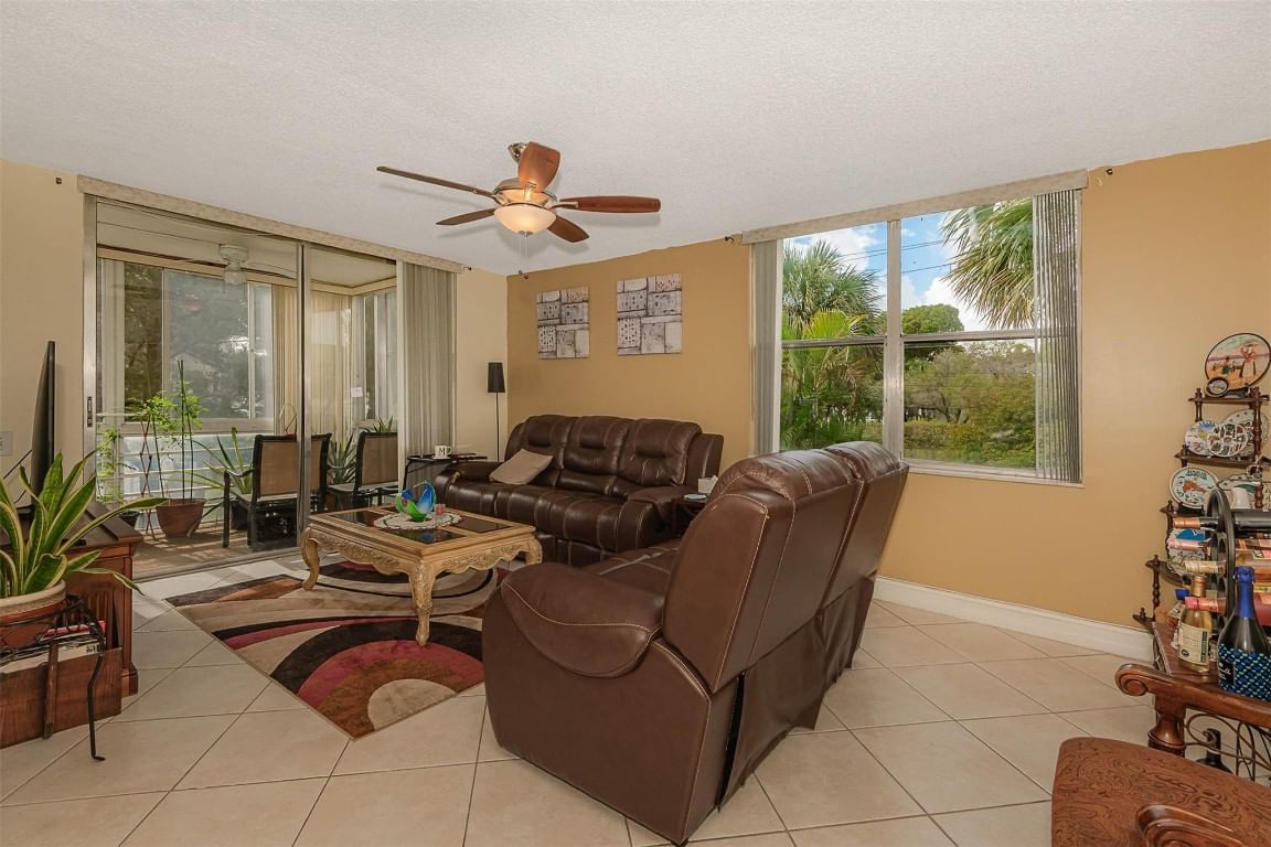 9351 Lime Bay Boulevard #207, Tamarac, FL 33321 photo 2