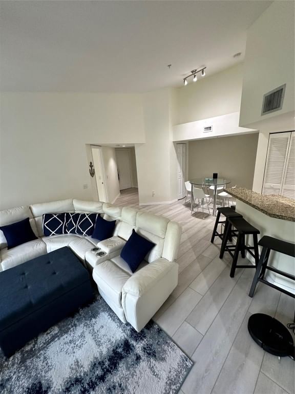 2131 SE 10th Avenue #1120, Fort Lauderdale, FL 33316 photo 2