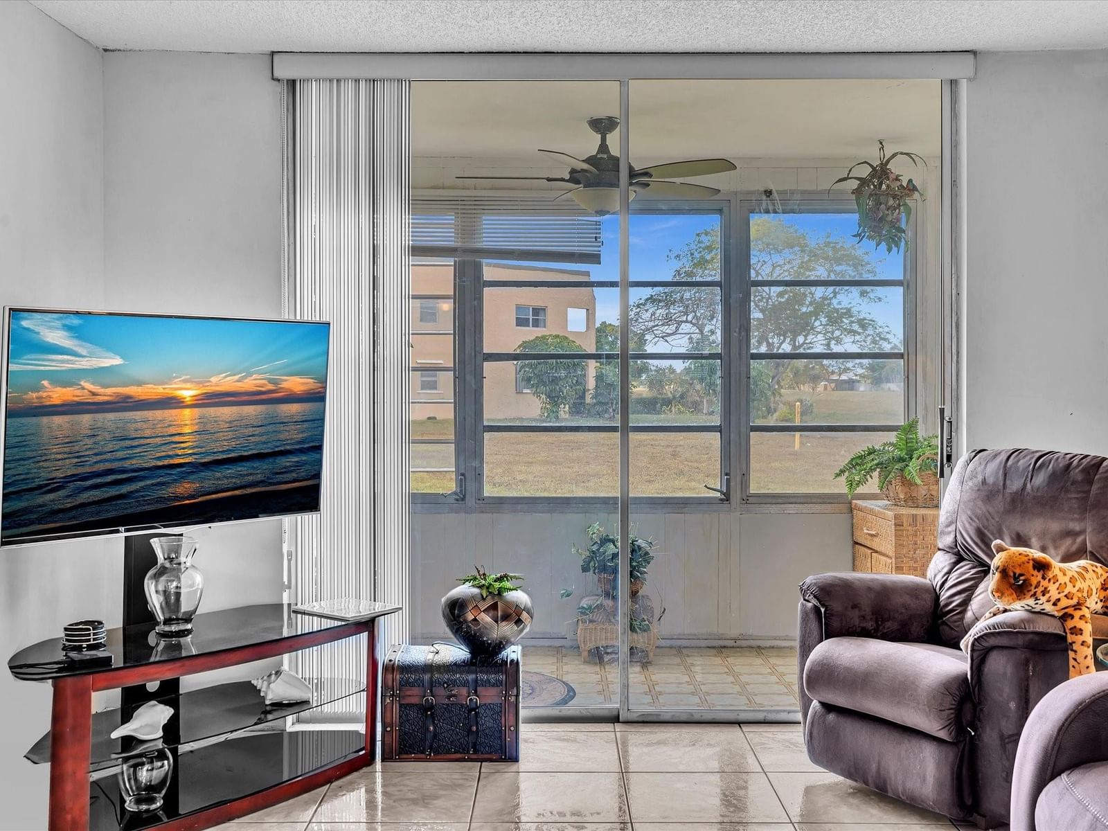 9041 Sunrise Lakes Boulevard #113, Sunrise, FL 33322 photo 4