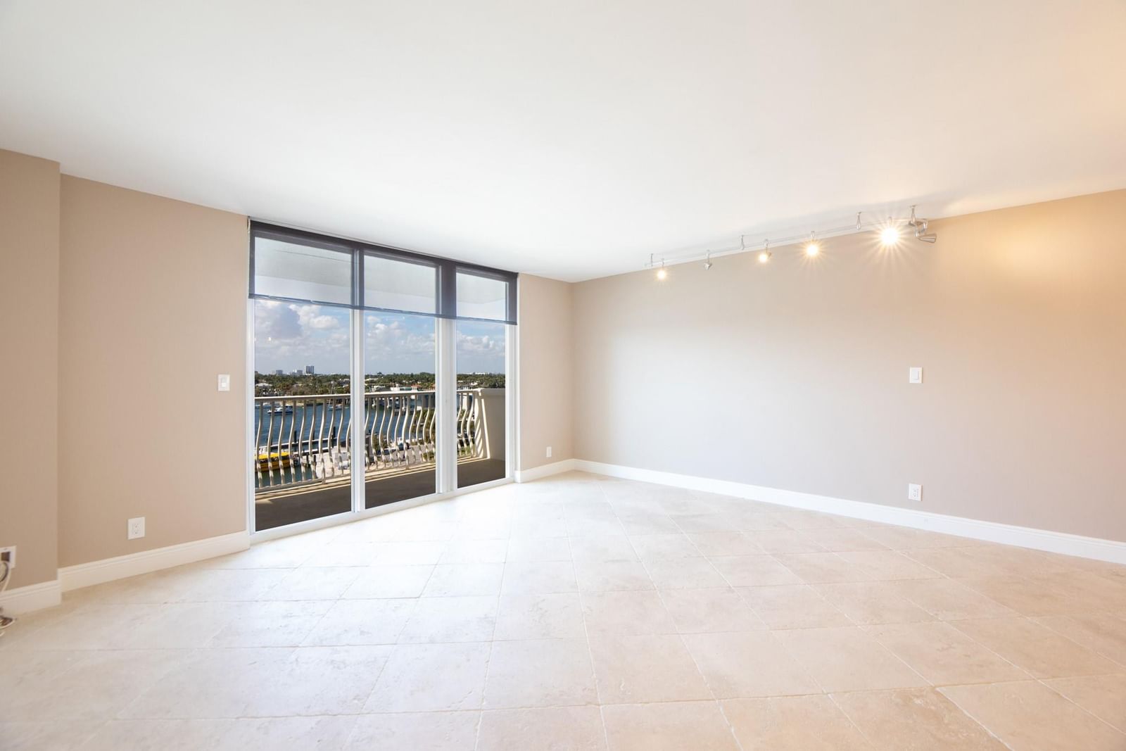 1 Las Olas Circle #605, Fort Lauderdale, FL 33316 photo 3