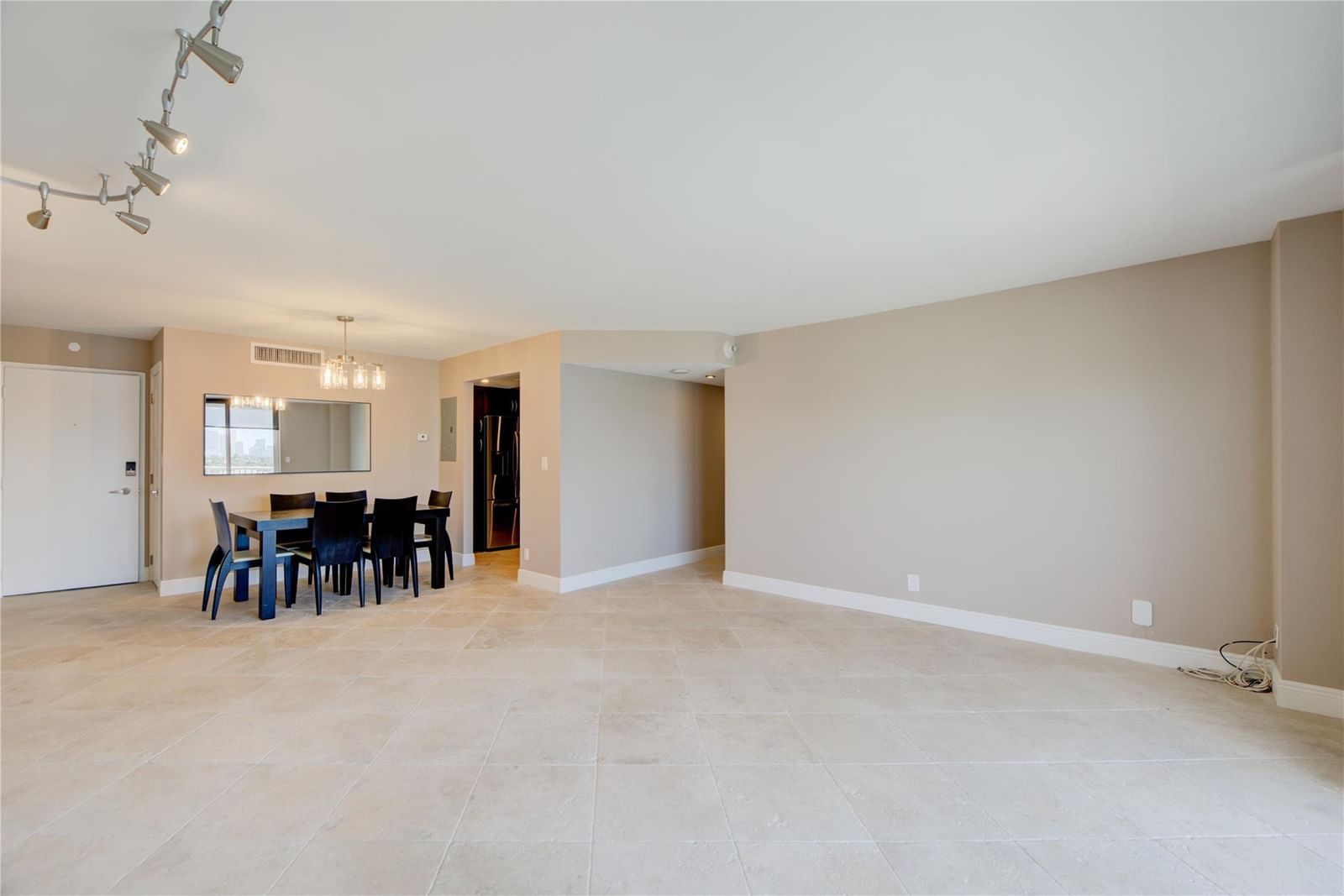 1 Las Olas Circle #605, Fort Lauderdale, FL 33316 photo 5
